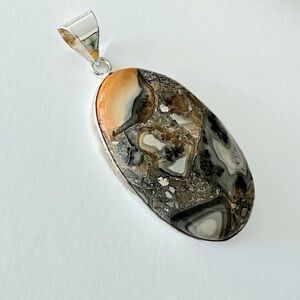 Maligano Jasper Pendant
